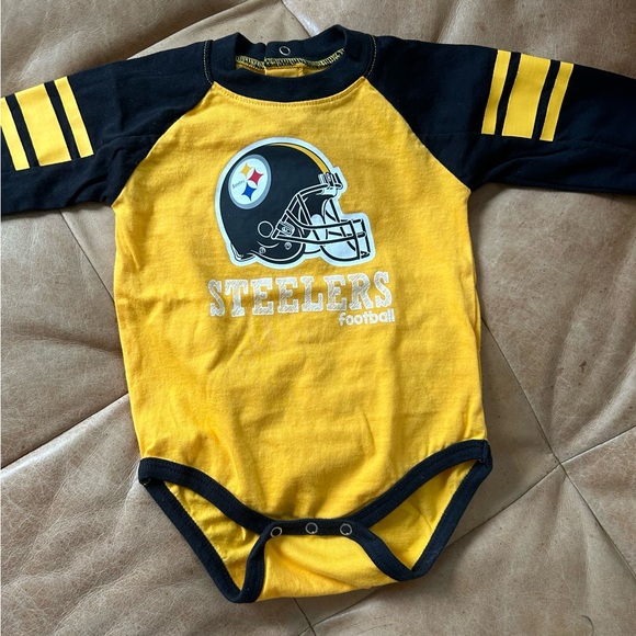 Set of Two Steelers NFL onesies for 6-9 month old - Picture 3 of 7